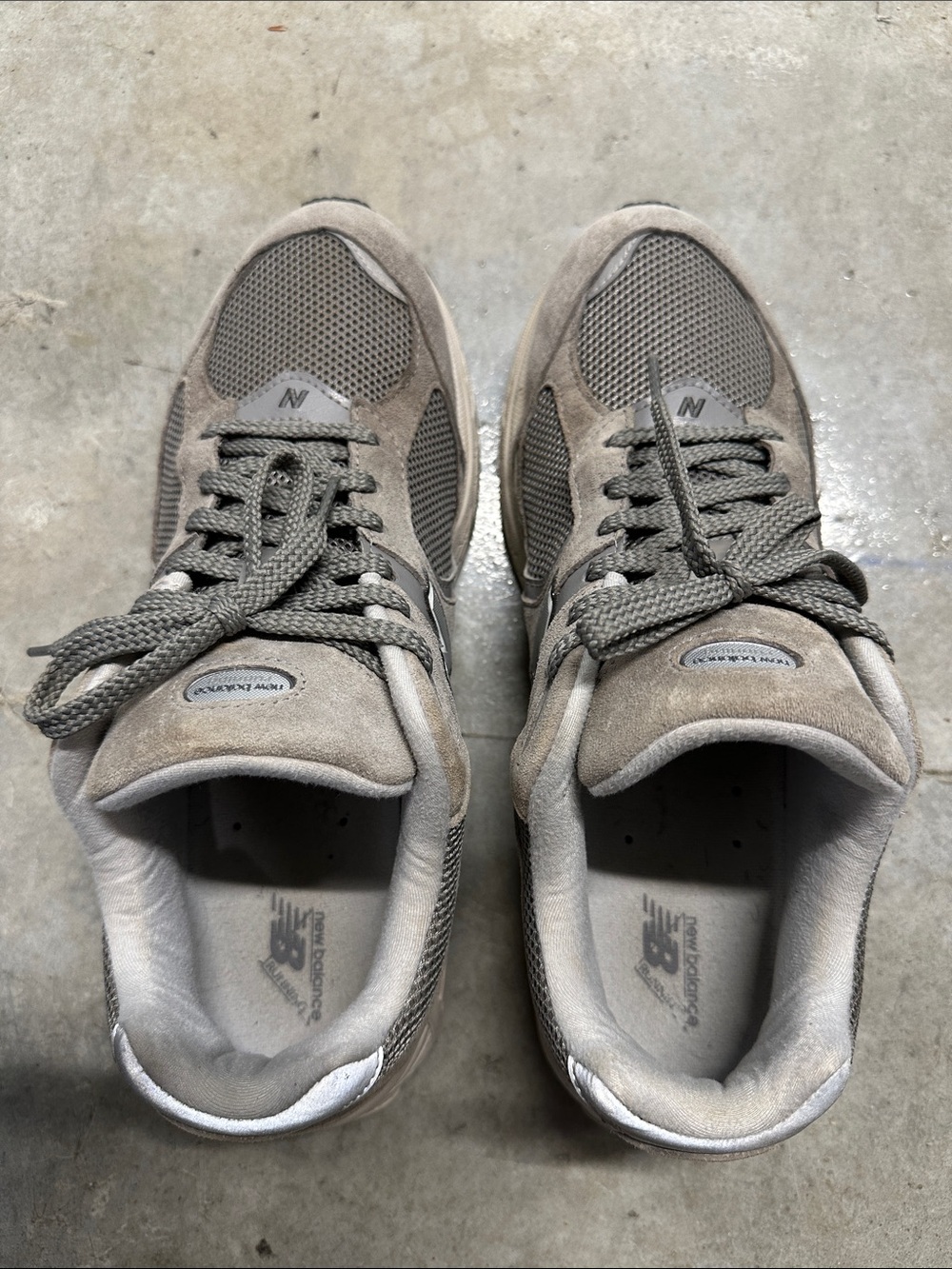 New Balance Men's Gray 2002r - Picture 3 of 6